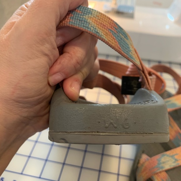 Women’s size 6 Chaco sandals - Picture 2 of 4